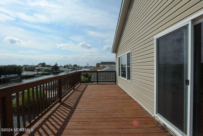 Building Photo - 9 W Mullica Rd