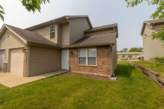 Building Photo - 5209-5211-5211 Currituck Ln