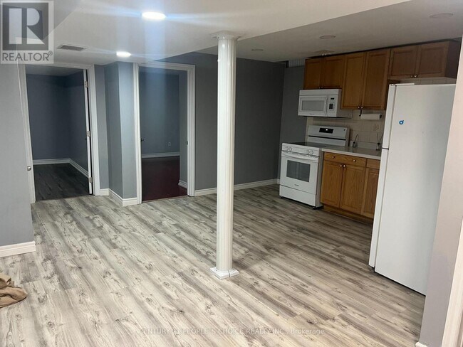 Building Photo - 80 Atkins Cir