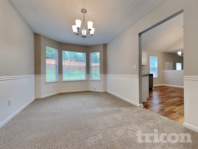 Foto del edificio - 4570 Bridle Point Pkwy