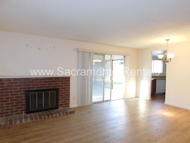 Foto del edificio - 3 br, 2 bath House - 7601 Bierston Street