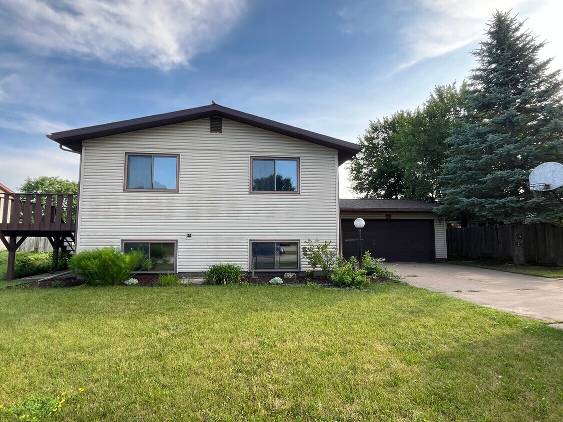 Foto principal - 706 S 12th St