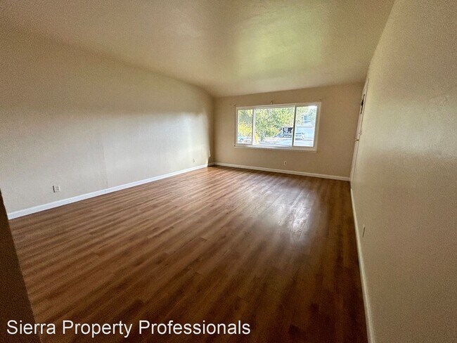 Building Photo - 4 br, 2 bath House - 5477 Starcrest Drive