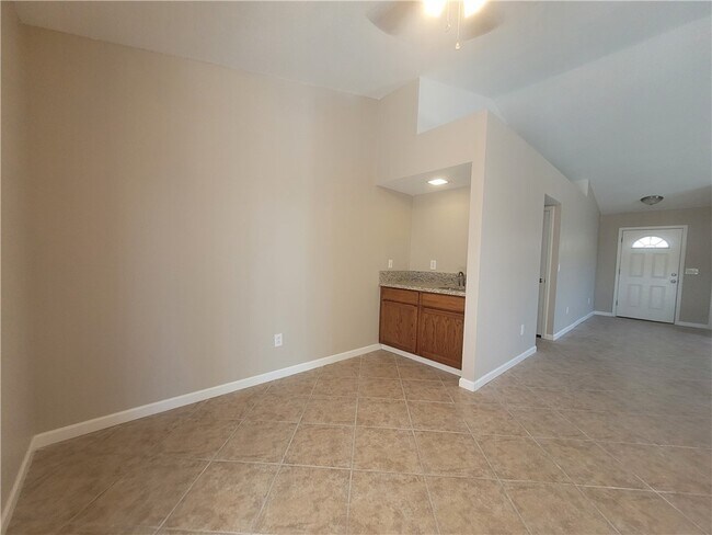 Foto del edificio - 1529 Taylor Rd