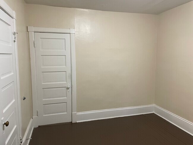Foto del edificio - 3163 N Holton St