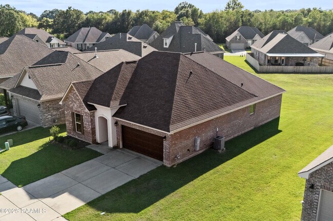 Foto del edificio - 120 Sugar Crest Dr