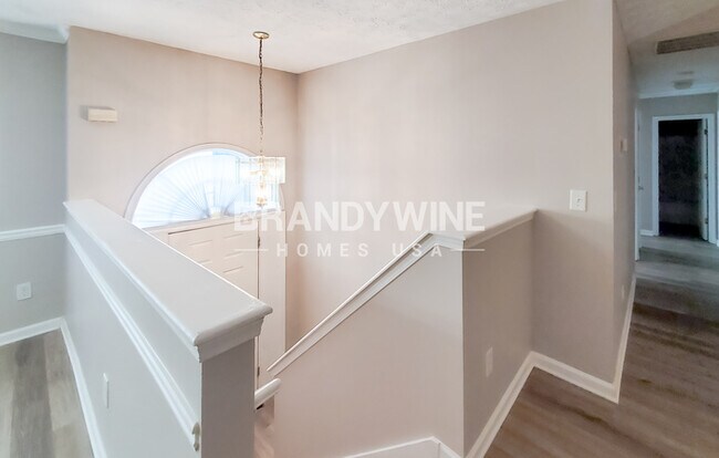 Building Photo - 603 Rosewood Cir