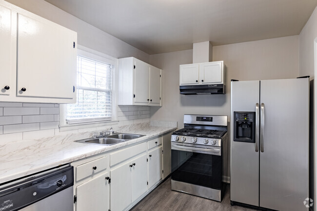 2BR, 1BA - 800SF Kitchen - Drew Valley Apartments