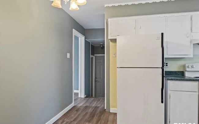 Building Photo - 1127 N 6th St