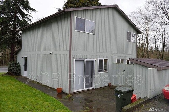 Building Photo - 1701 Cowgill Ave