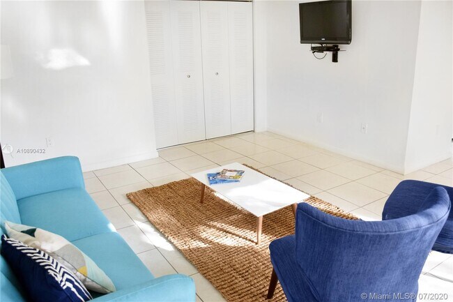 Foto del edificio - 10840 SW 84th St