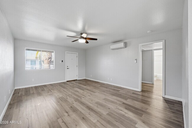 Building Photo - 3025 N 32nd St