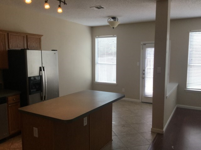 Building Photo - 4613 Barnhill Lane