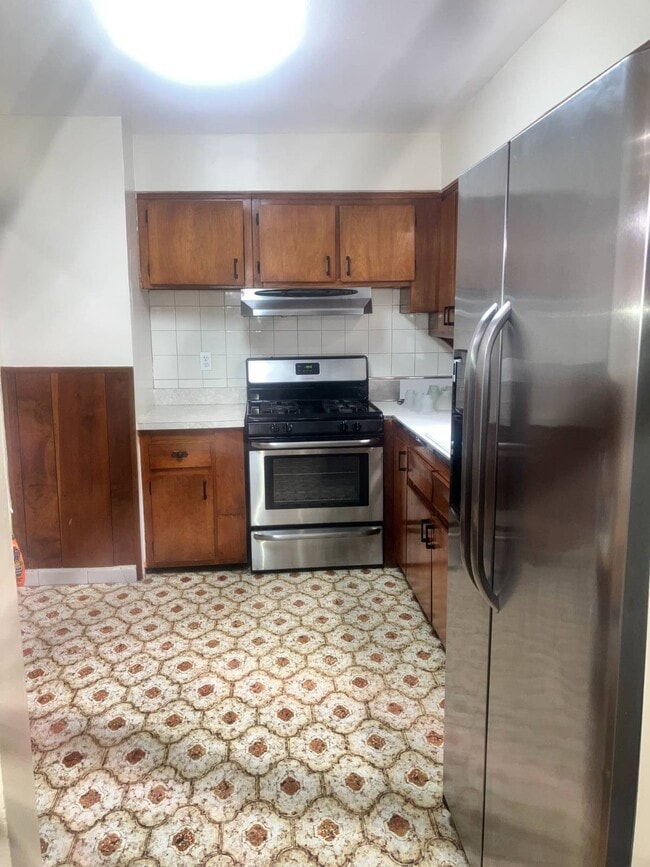 Foto del edificio - 973 E 85th St