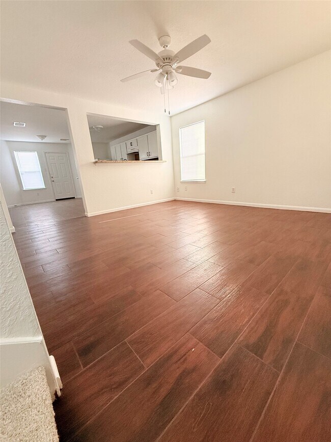 Foto del edificio - 19410 Bold River Rd