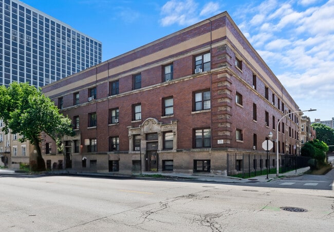 Building Photo - Montrose Point Apartments