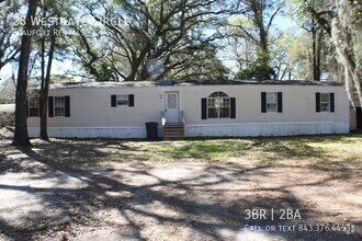 Building Photo - 28 Westgate Cir