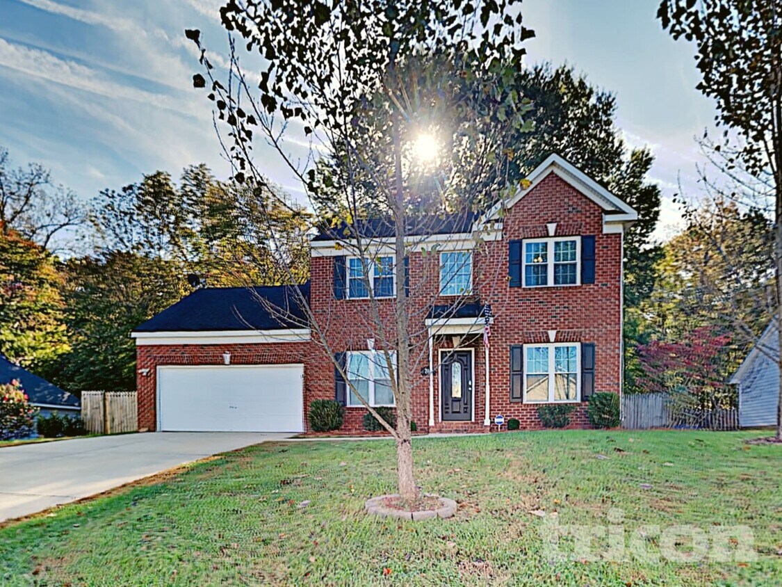 Primary Photo - 701 Barbee Farm Dr