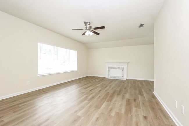 Building Photo - 492 Cedar Park Cir