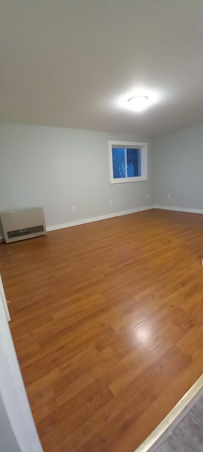 Building Photo - 816 3rd Ave