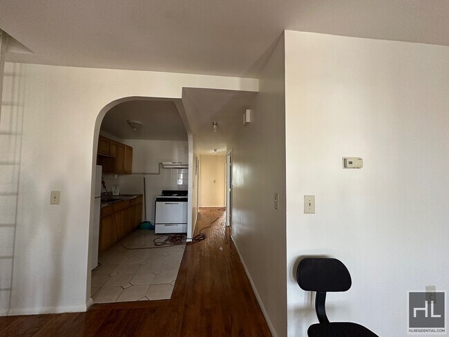 Foto del edificio - MONTAUK AVENUE