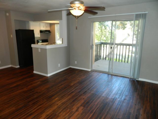 Primary Photo - 1507 Southport Dr