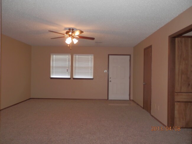 Building Photo - 7938 NW Crossland Cir