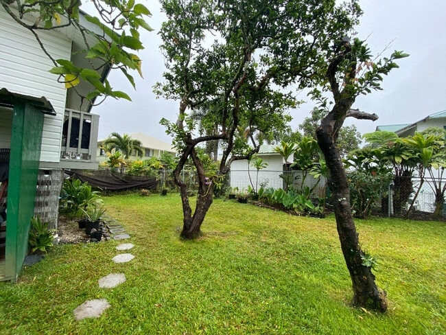 Building Photo - 165 Hoku St