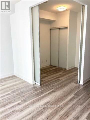 Photo du bâtiment - 195 Bonis Ave