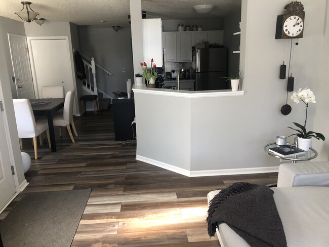 Foto del edificio - 7295 Brittany Ln