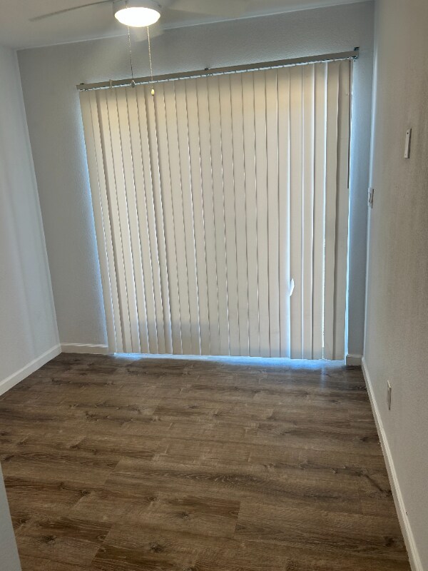 Foto del edificio - 311 N Laurel Ave