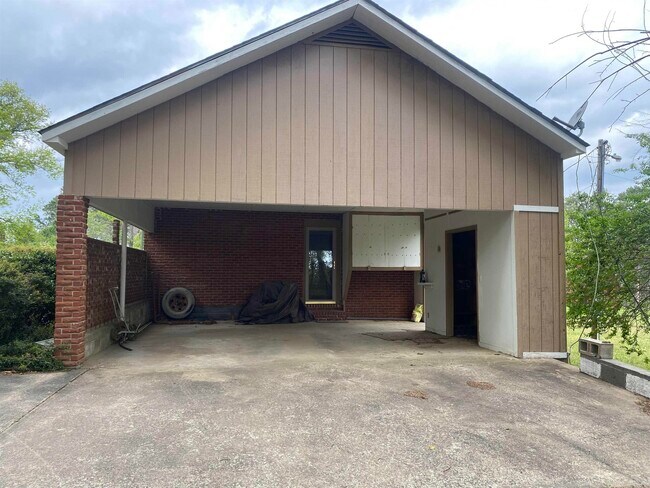 Building Photo - 798 Shake Rag Rd