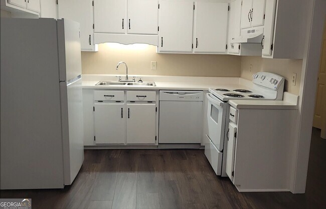 Foto del edificio - 5 Rockcreek Dr