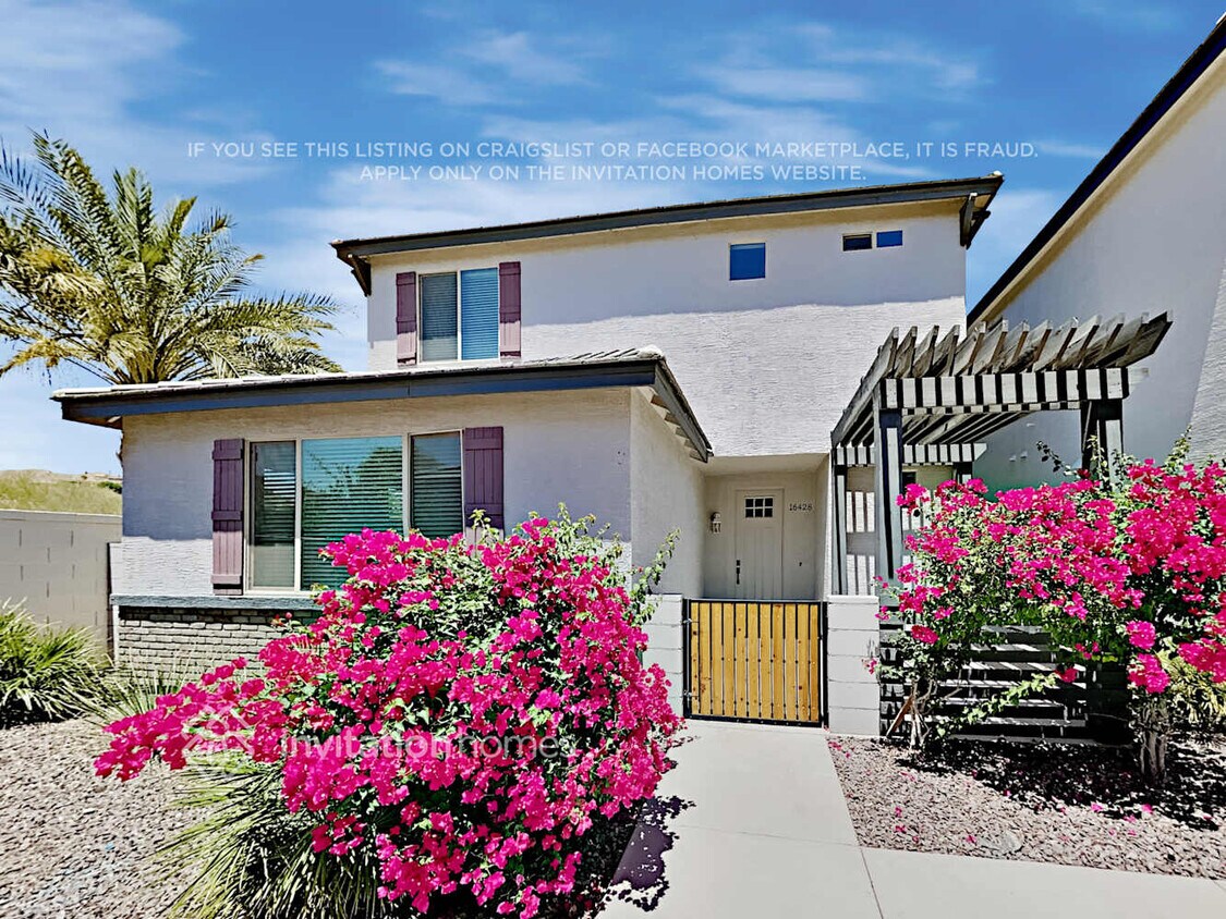 Foto principal - 16428 S 10th St