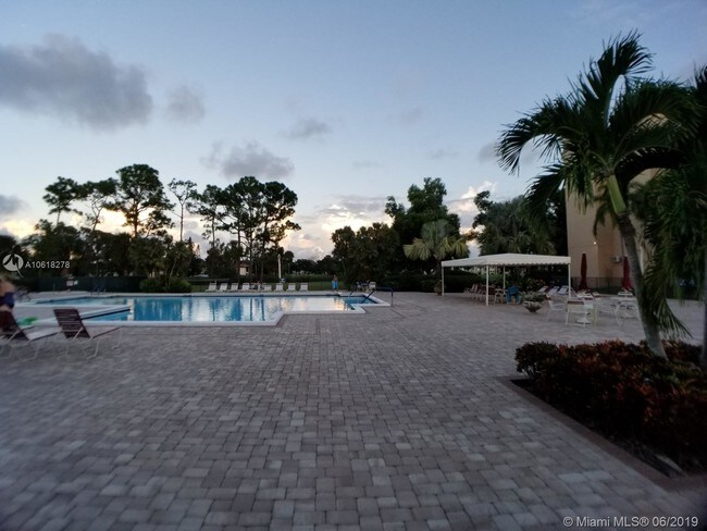 Building Photo - 4820 Lucerne Lakes Blvd W