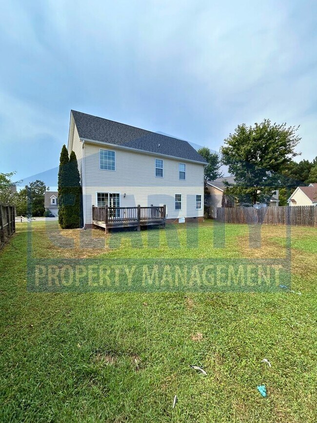 Foto del edificio - 3131 Pin Oaks Cir NE