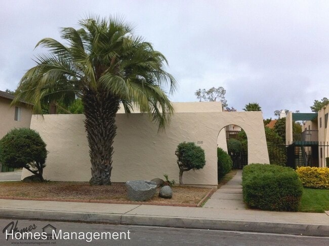 Building Photo - 1530 S Maple St