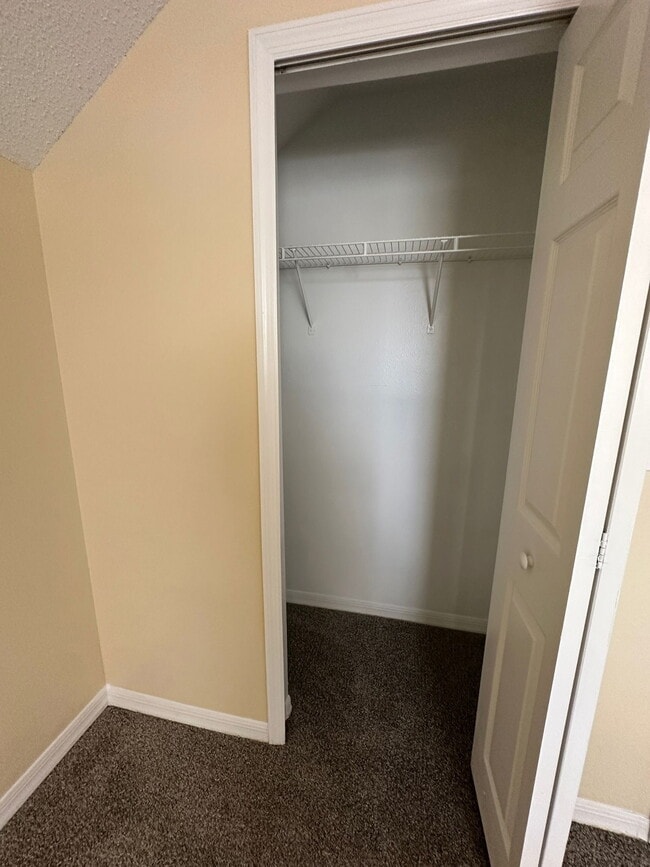 Building Photo - 127 Belvoir Dr