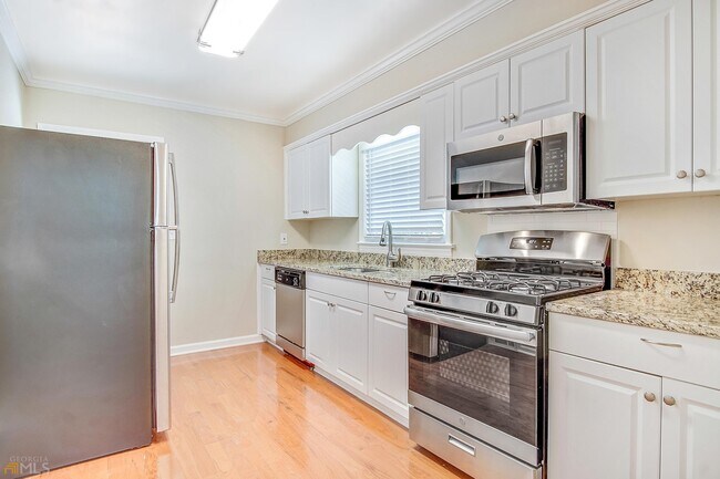 Foto del edificio - 2148 Springdale Rd SW