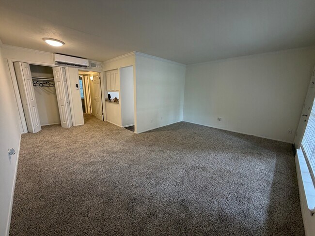 A1u 720 pies cuadrados - Park Place Apartments
