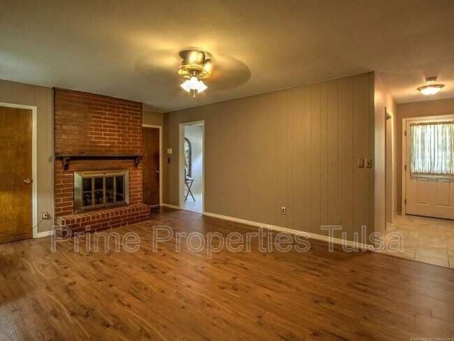 Foto del edificio - 156 E 57th Pl