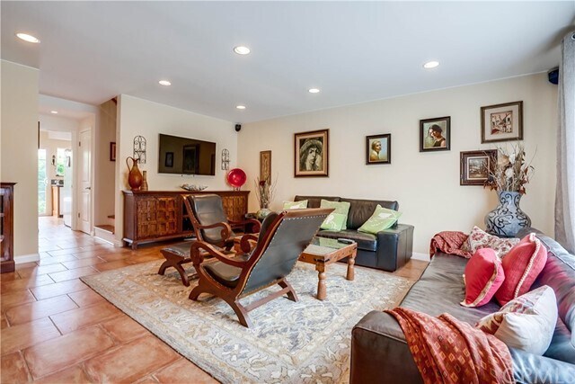 Building Photo - 28030 Ridgebluff Ct