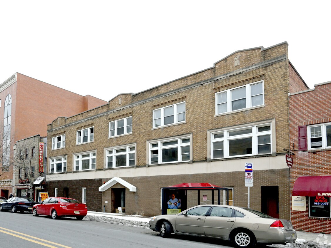214220 S Broad St, Trenton, NJ 08608 Apartments Trenton, NJ