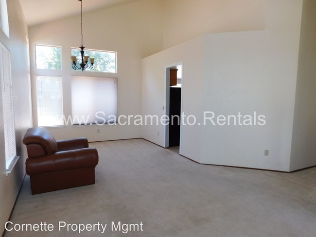 Foto del edificio - 3 br, 2.5 bath House - 9123 Old Creek Drive