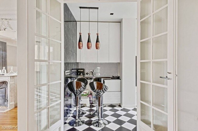 Building Photo - 2901 MacArthur Blvd