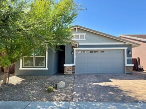 Building Photo - 3423 E Strawberry Dr