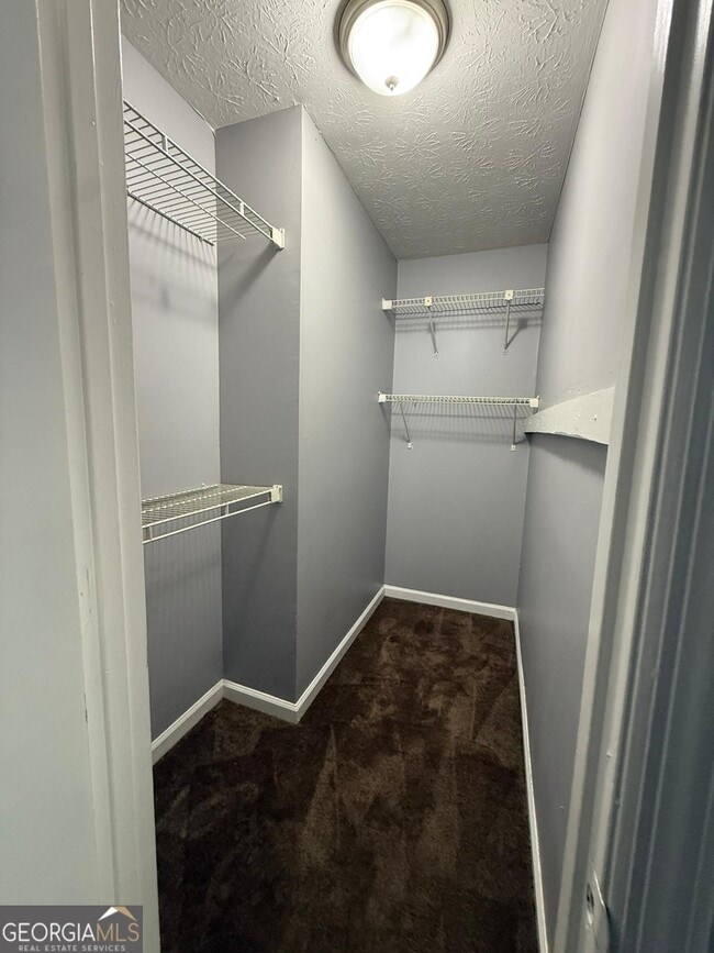Building Photo - 5902 N Castlegate Dr