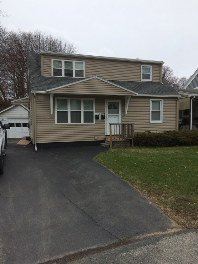 6 Leach Ave, Albany, NY 12205 Apartments in Albany, NY