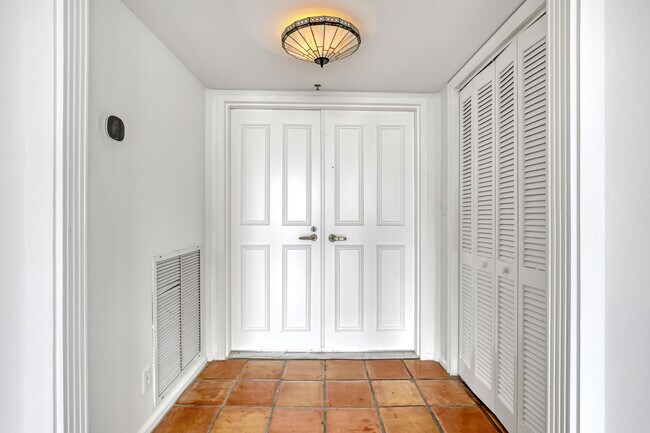 Foto del edificio - 5200 N Ocean Dr