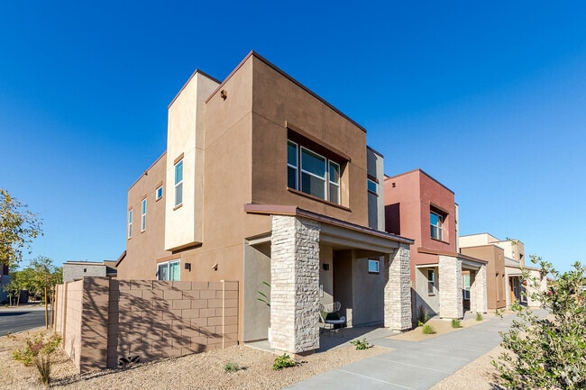 Building Photo - Summerwell Peoria Place